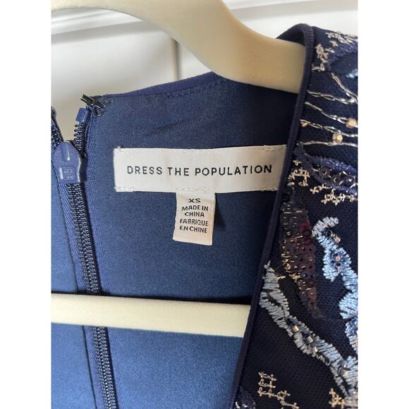 Dress‎ the Population, Mini V-Neck Short Sleeve, Embroidered & Beaded, XS, Navy - Picture 2 of 5
